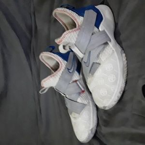 2018 nike lebron james soldier 12 size 5Y